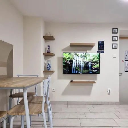 Apartment Travel Homes - Underground, F1 Chic Et Renove