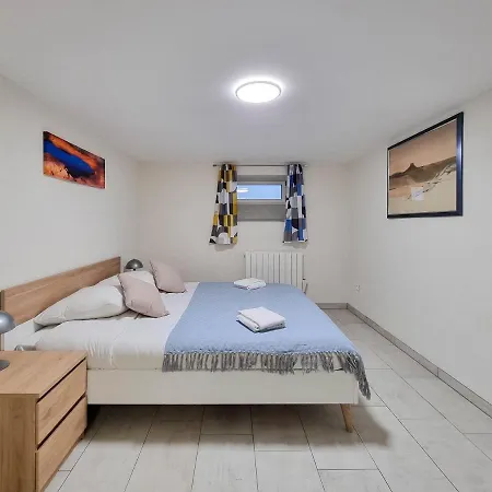 Apartment Travel Homes - Underground, F1 Chic Et Renove *
