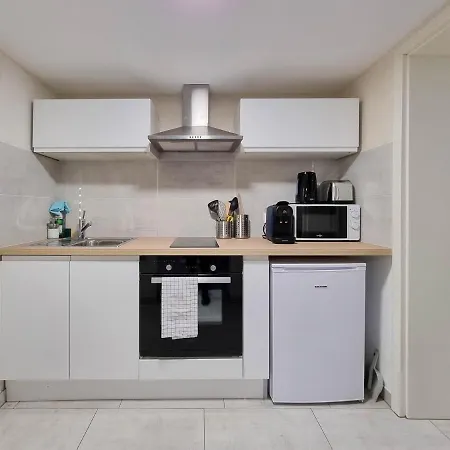 Travel Homes - Underground, F1 Chic Et Renove *